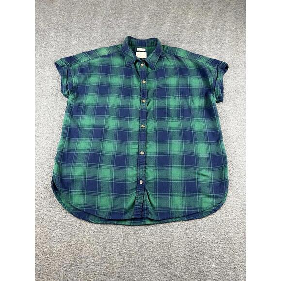 American Eagle Outfitters Tops - American‎ Eagle Green and Navy Plaid Short Sleeve Shirt Size Medium